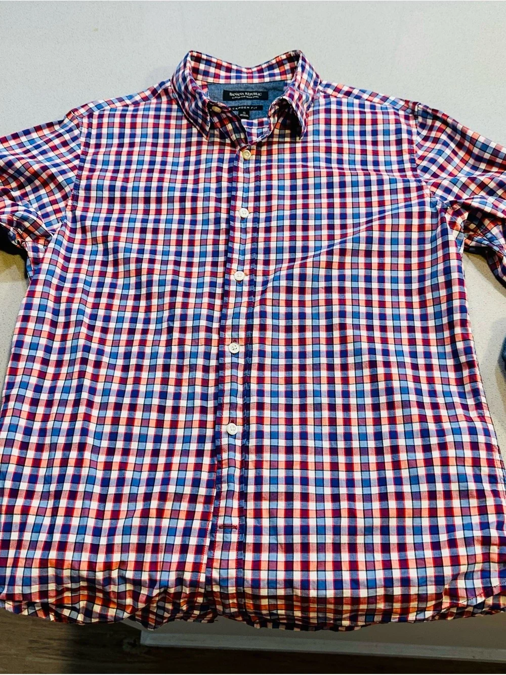 Banana Republic Red, Blue & White Plaid Button-Down Shirt